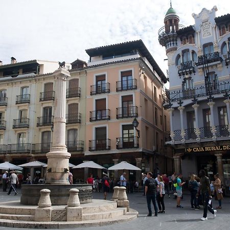 Apartamentos Plaza Del Torico Teruel Esterno foto
