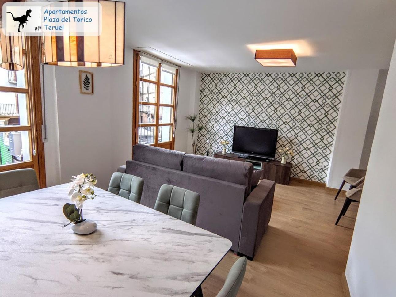 Apartamentos Plaza Del Torico Teruel Esterno foto