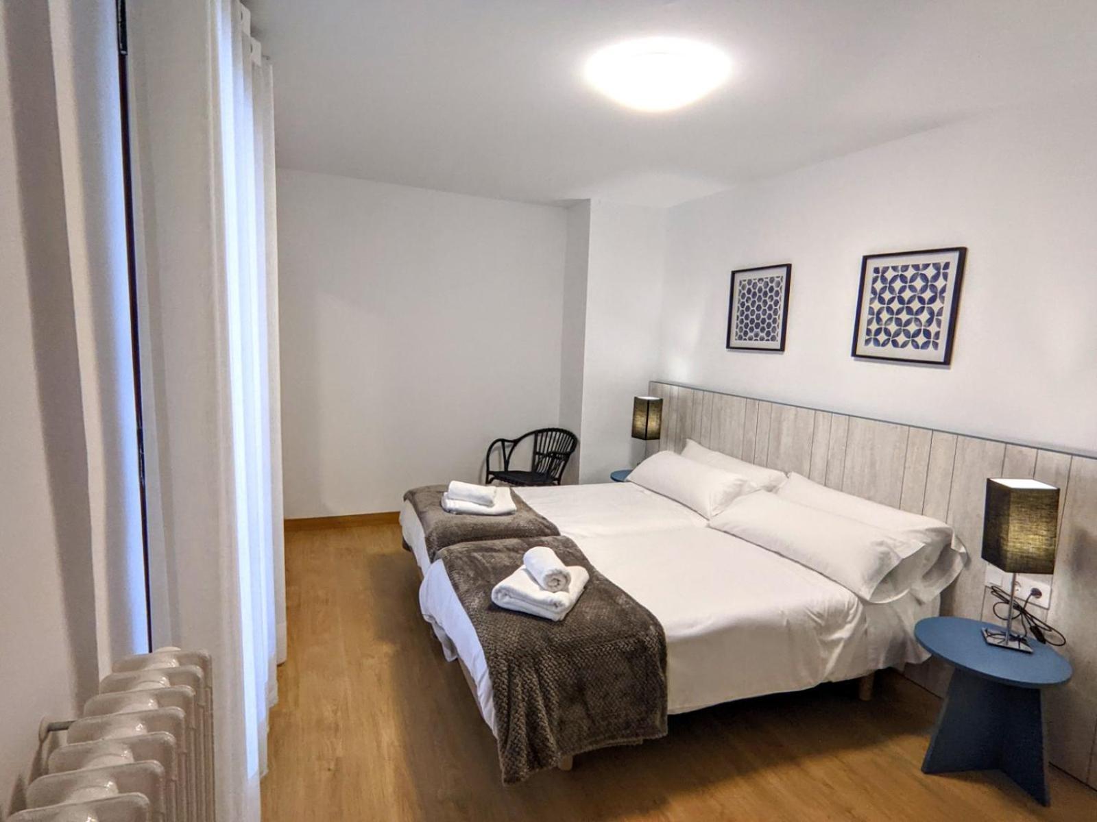 Apartamentos Plaza Del Torico Teruel Esterno foto