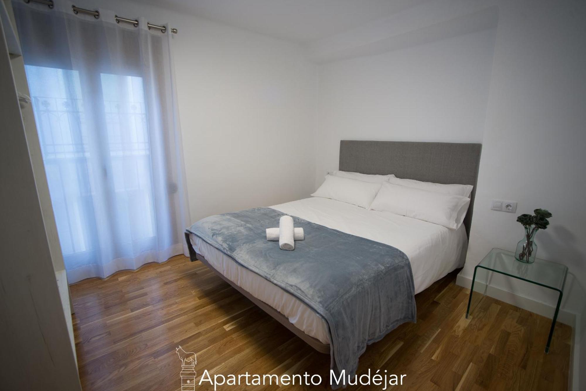 Apartamentos Plaza Del Torico Teruel Camera foto