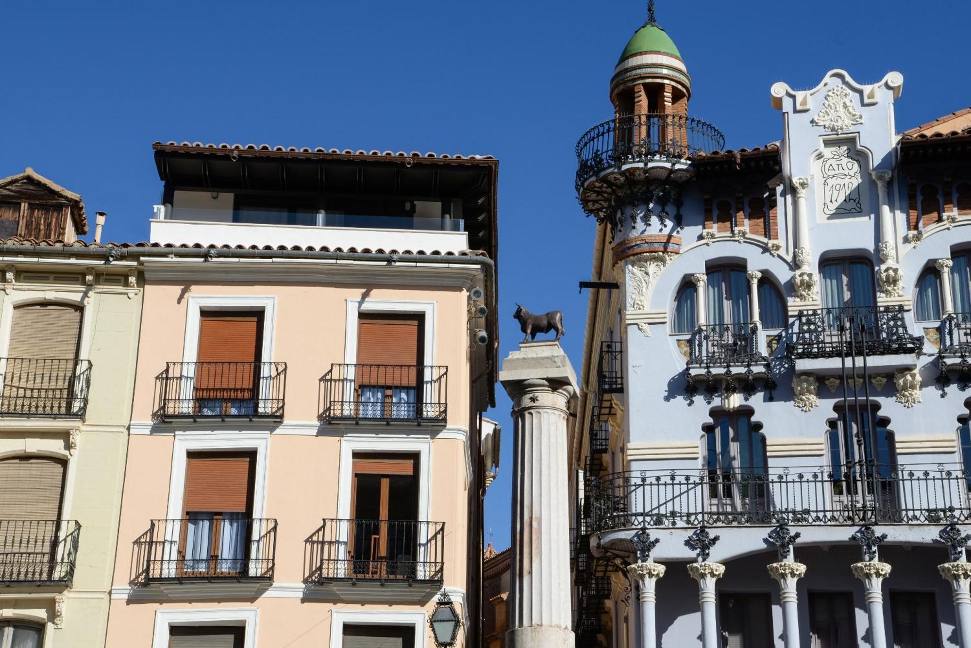Apartamentos Plaza Del Torico Teruel Esterno foto