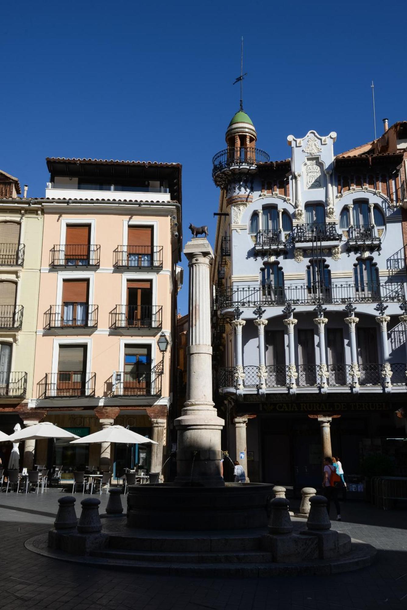 Apartamentos Plaza Del Torico Teruel Esterno foto