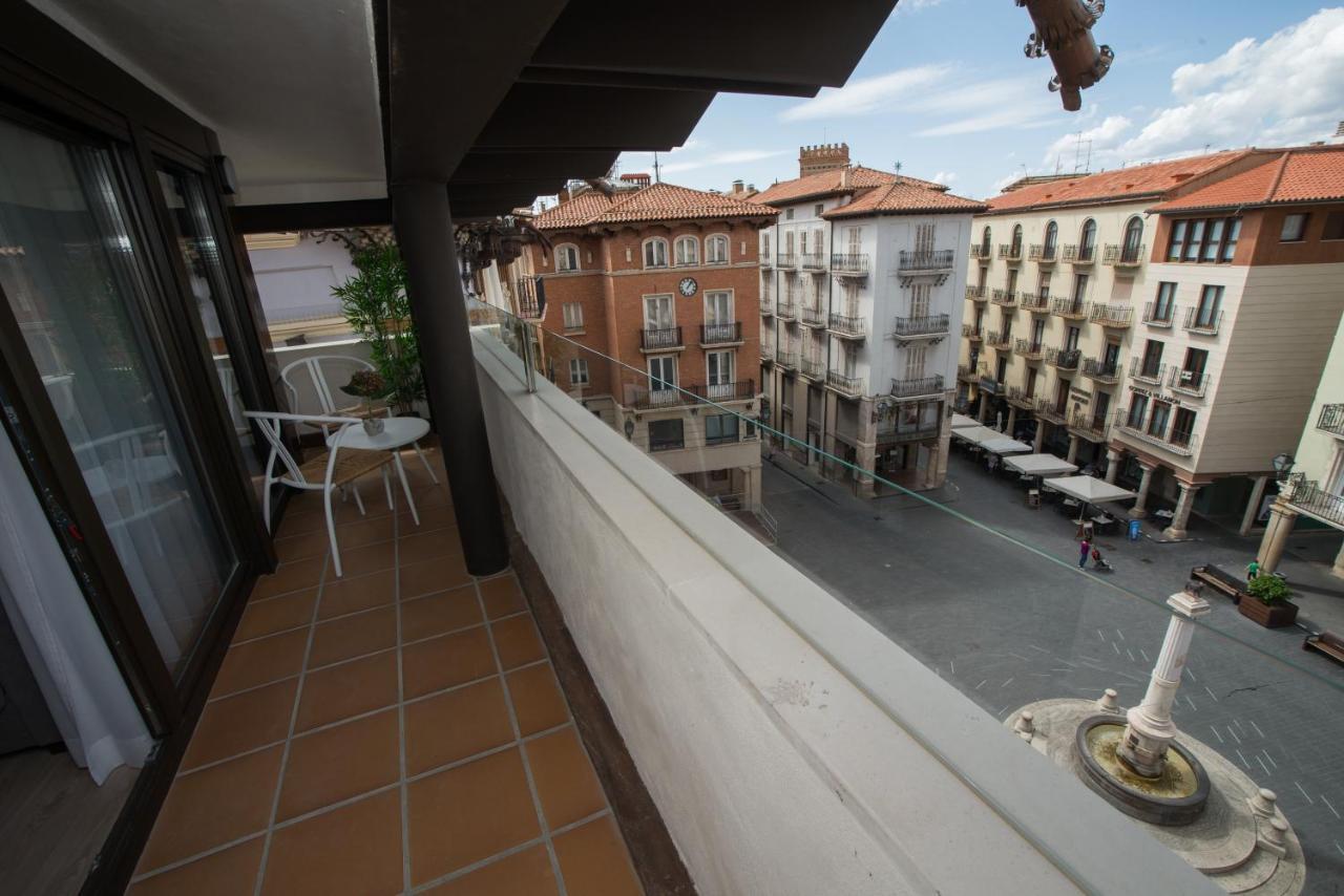 Apartamentos Plaza Del Torico Teruel Esterno foto